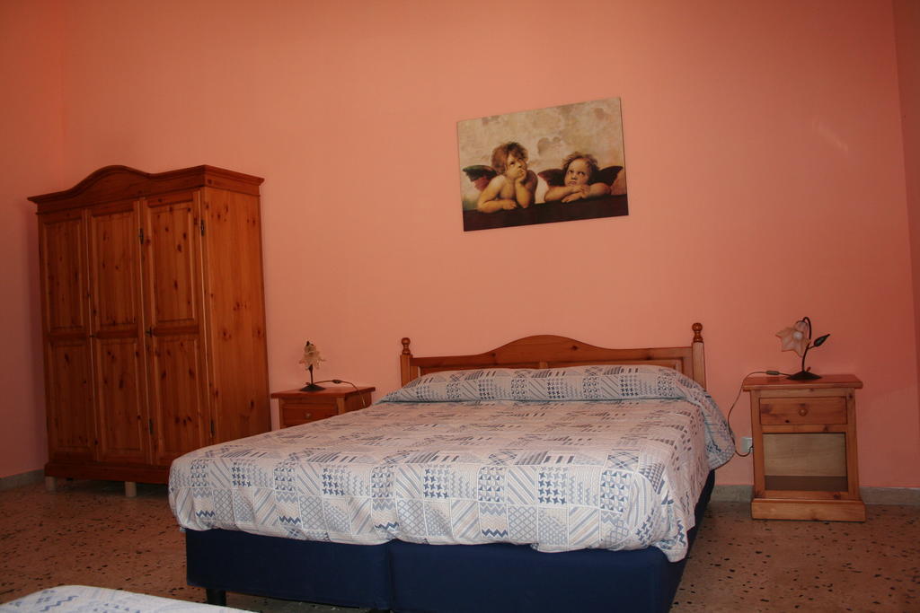 Casa Vacanze Margherita Locogrande Zimmer foto